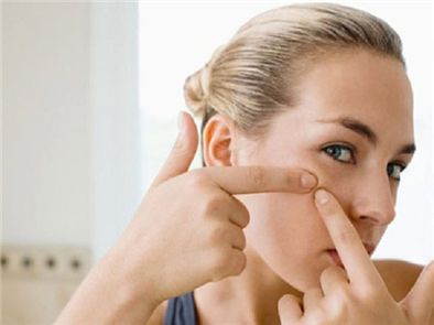 Cách trị mụn hiệu quả tại nhà cho nữ chưa có kinh nghiệm